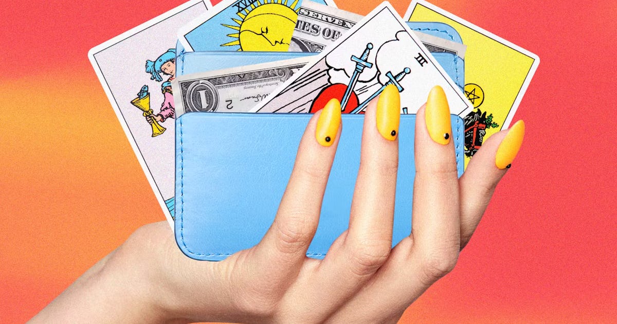 Your Bank Account This Week, According To A Tarot Reader