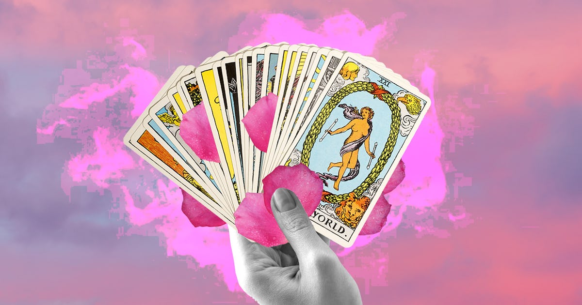 Your Love Life This Week, According To A Tarot Reader