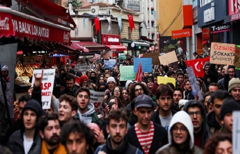 Tensions rise as Turks defy bans to protest Istanbul mayor's detention - SUCH TV