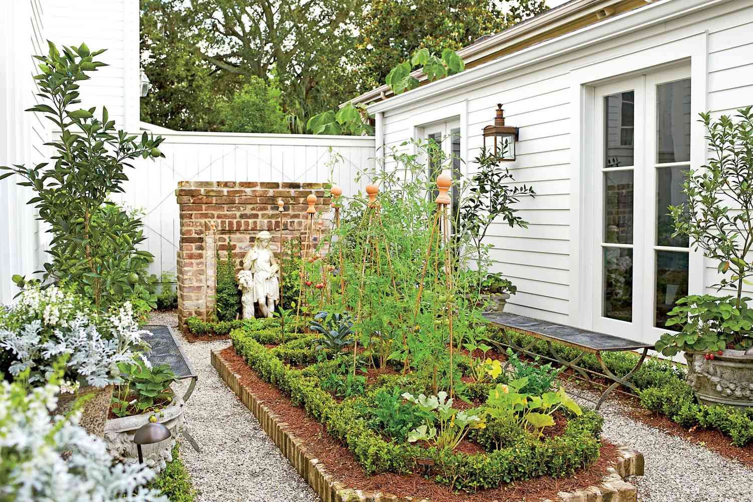 8 Things Every Southern Gardener Should Buy Secondhand