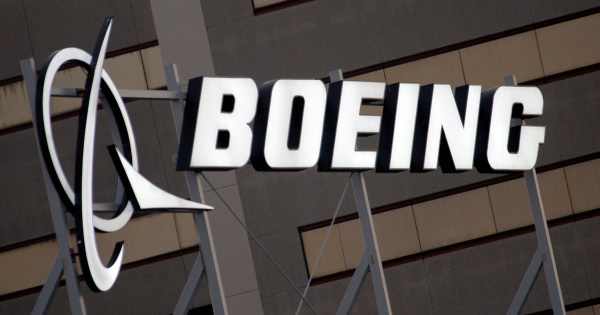 Boeing wins Air Force contract for new manned fighter jet to quarterback future drone fleet