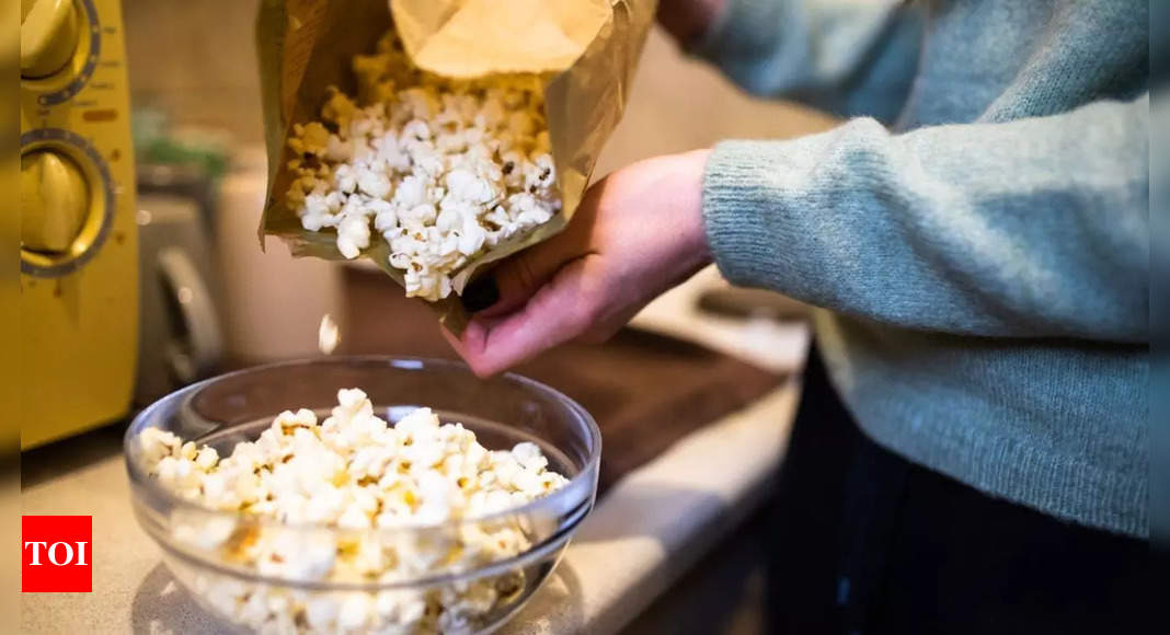 Can microwave popcorn cause cancer? What an oncology dietician has to say - The Times of India