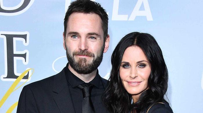 Courteney Cox's rocker beau rushed to hospital for emergency surgery