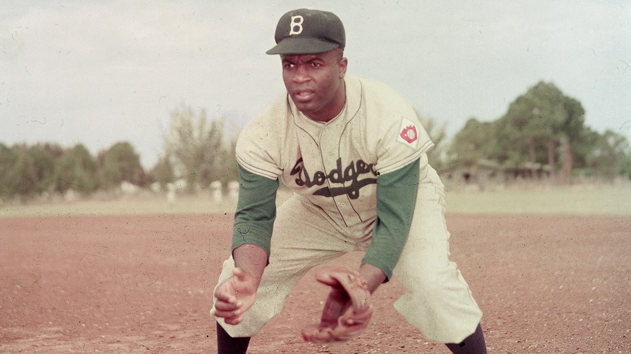 DOD briefly takes down online feature about Jackie Robinson's military service, includes 'DEI' in link