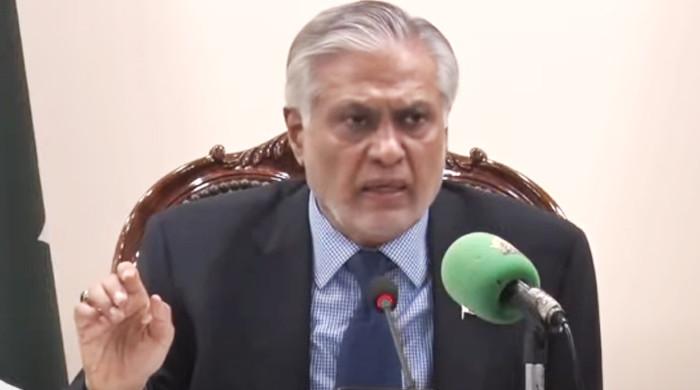 Dar caps sugar price at Rs164 per kg, vows action against artificial shortage