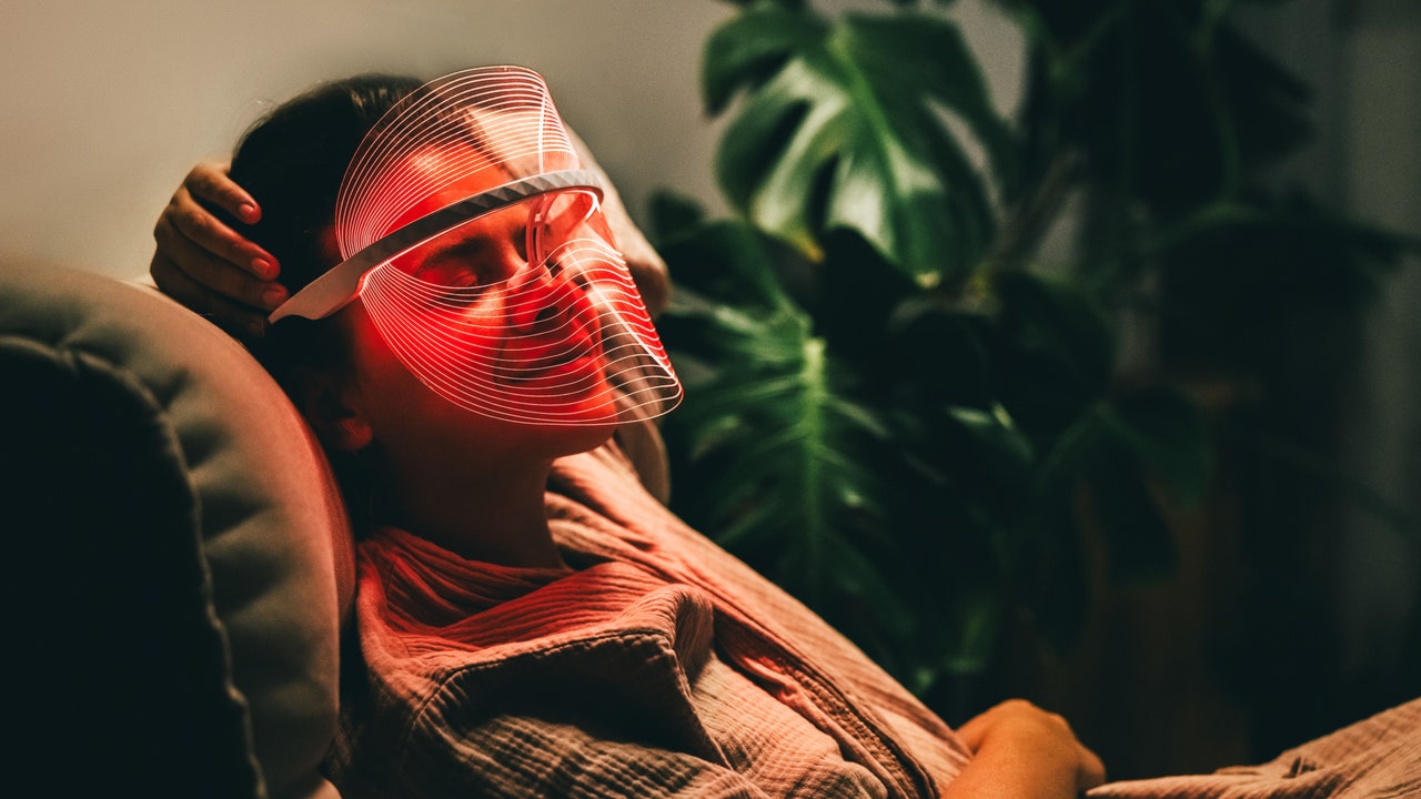 Do Red-Light Therapy Masks Actually Work? Here's What Dermatologists Say