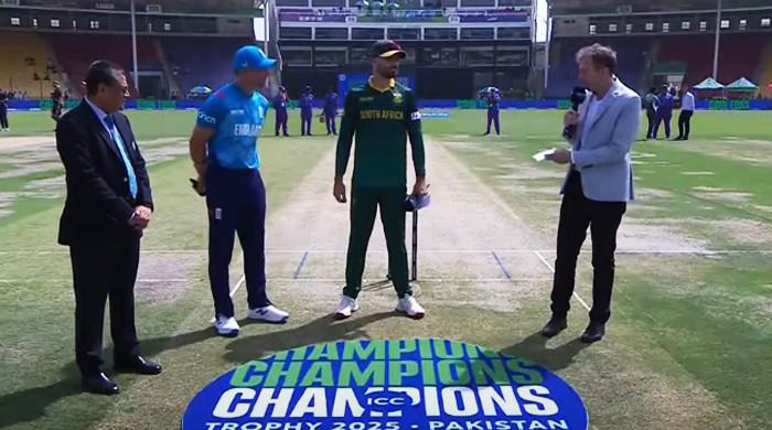 England win toss, opt to bat in Champions Trophy match against South Africa