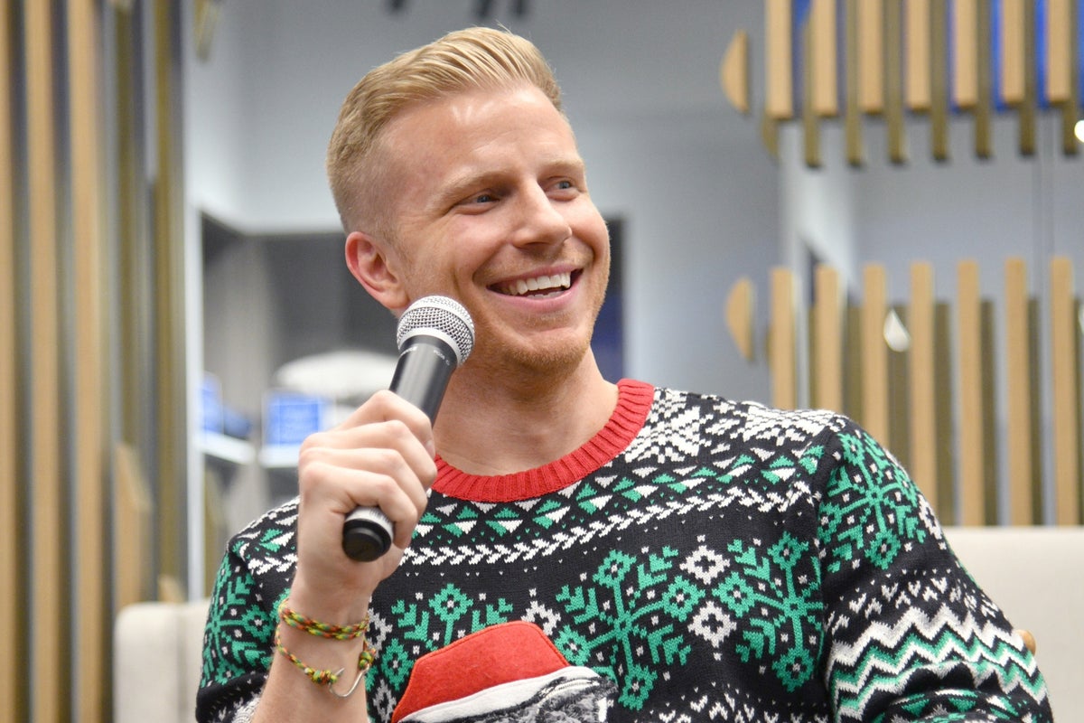 Former Bachelor Sean Lowe rushed to the ER after being violently attacked by his dog