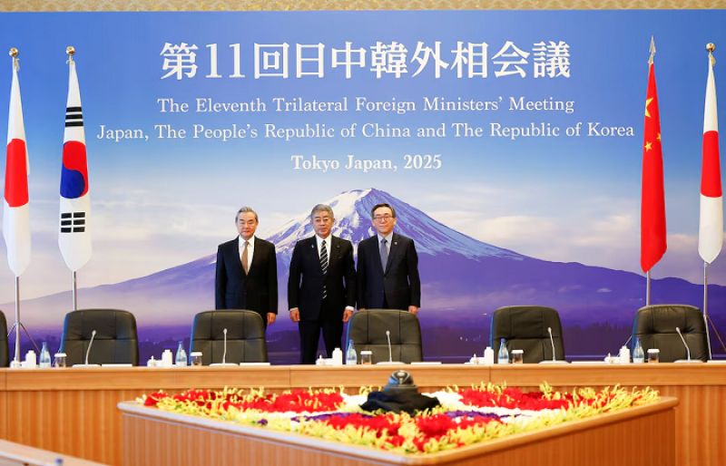 Japan, China, South Korea meet at geopolitical 'turning point in history' - SUCH TV