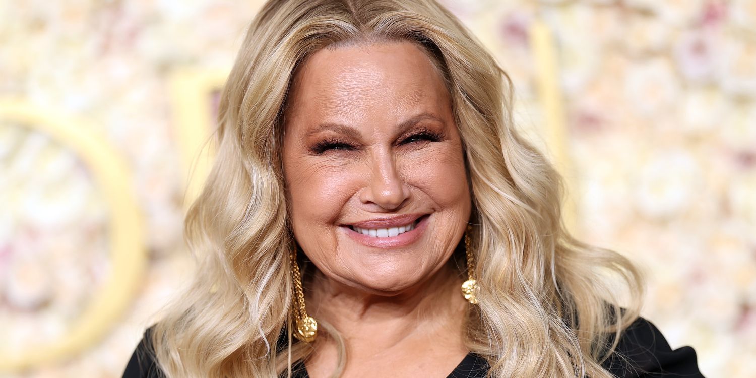 Jennifer Coolidge “Fell in Love With” This French Eye Cream, Per Her Makeup Artist