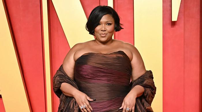 Lizzo flaunts weight loss progress in new video