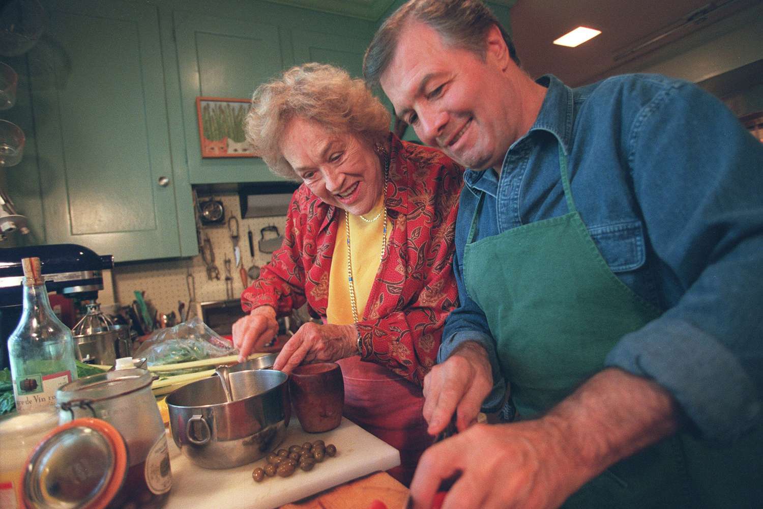 Make the Best Omelet of Your Life With Advice From Julia Child and Jacques Pépin