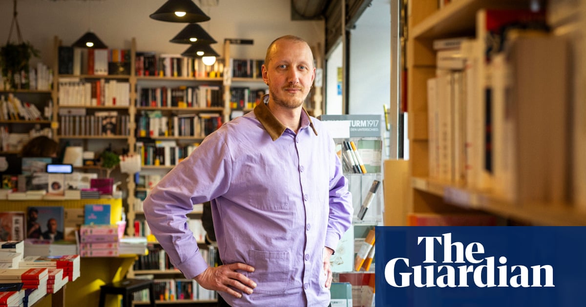 Mutiny brews in French bookshops over Hachette owner’s media grip