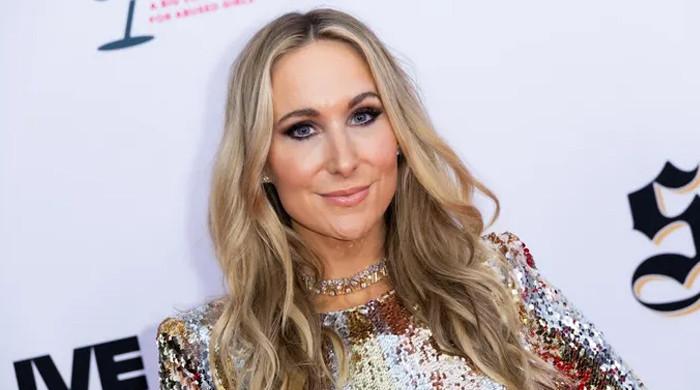 Nikki Glaser set to return for 2026 Golden Globe Awards