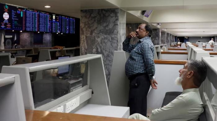 PSX soars as Moody's raises outlook on banking sector