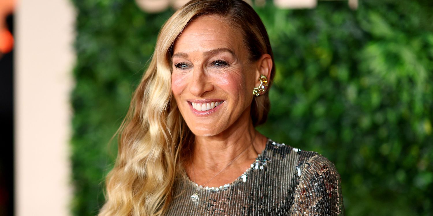 Sarah Jessica Parker, 59, Convinced Me to Try Her Comfy Sandals and Depuffing Concealer