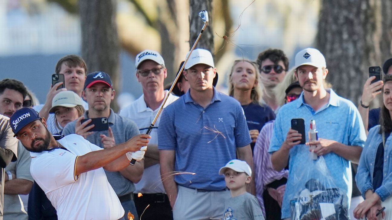 Spaun leads by 1 as wind wreaks havoc at Players