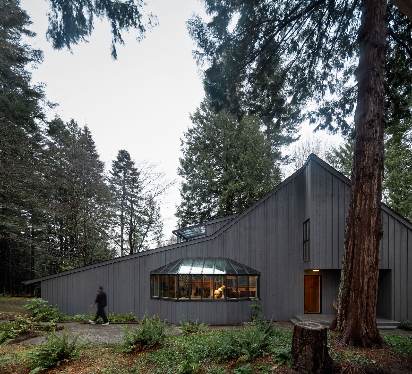 This $1.2M Cabin Is Like a Slice of Sea Ranch in British Columbia