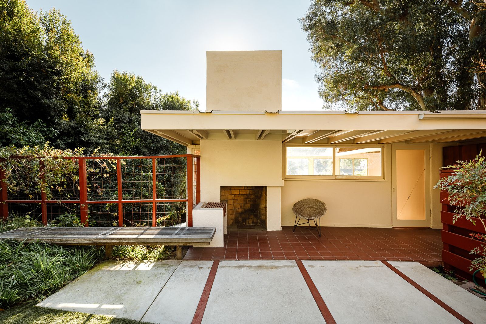 This $3M Rudolph Schindler Midcentury Is Back on the Market After a Pastel Revamp