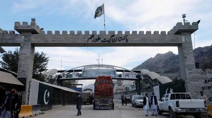 Torkham border to reopen at 9am after 25 days as Pakistan, Afghanistan agree on ceasefire