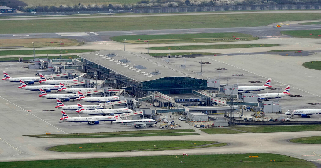 UK Counterterrorism Police Investigating Fire Near Heathrow