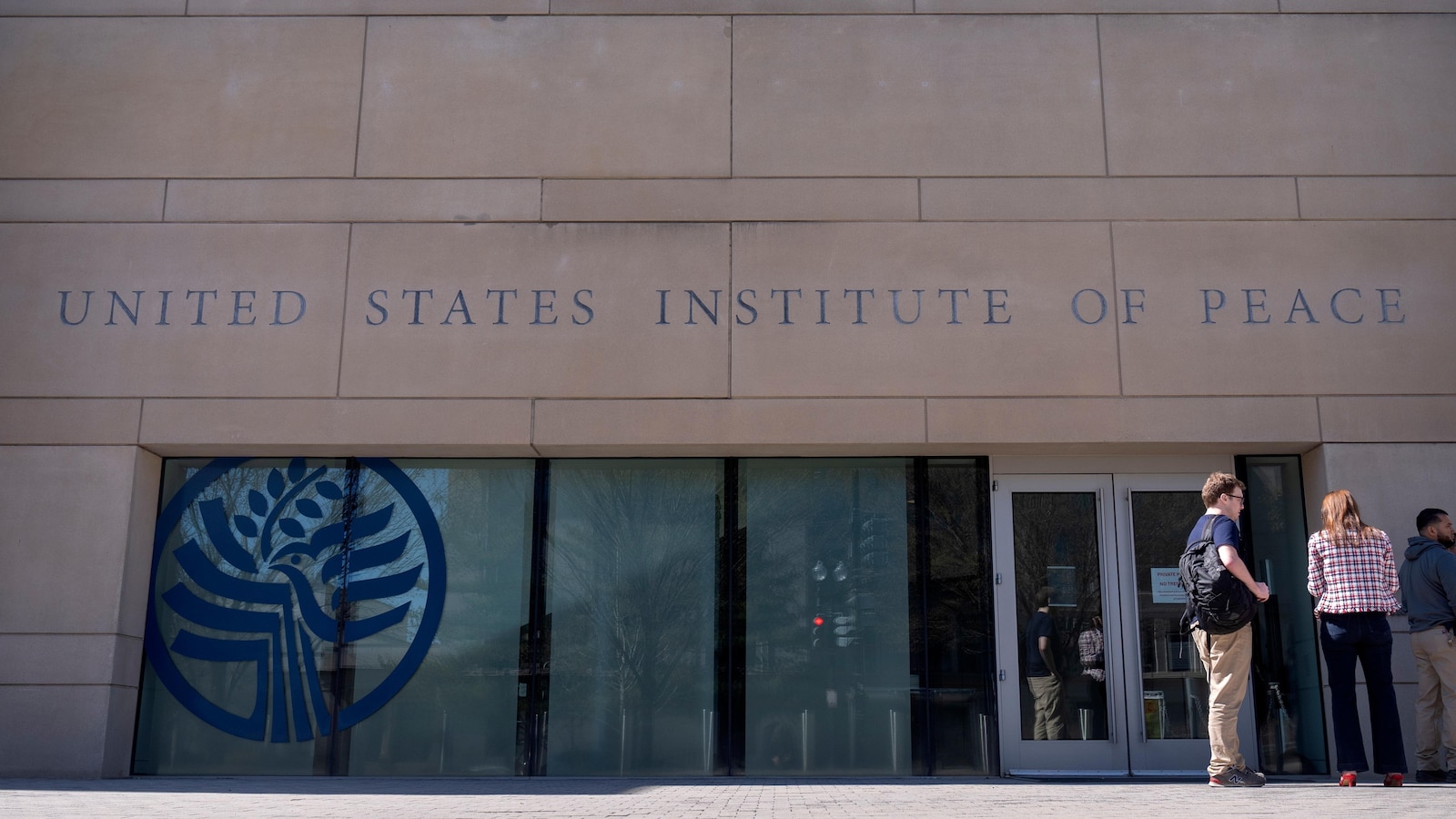 US Institute of Peace board sues after firings and DOGE staff accesses headquarters