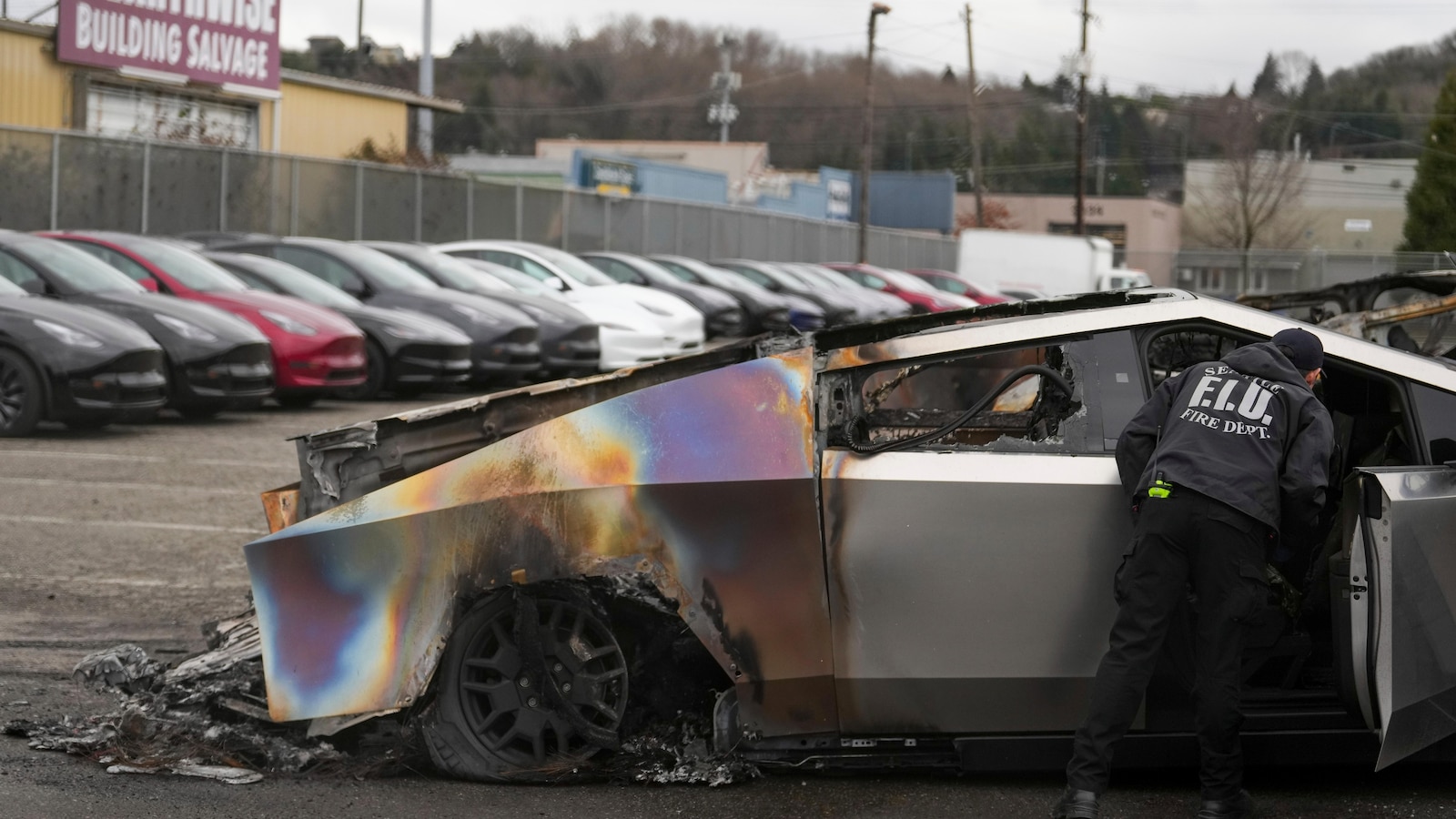 Vancouver International Auto Show removes Tesla, citing safety concerns at event