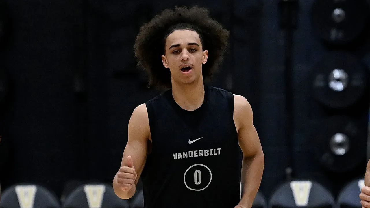 Vanderbilt player enters transfer portal minutes after March Madness loss: report