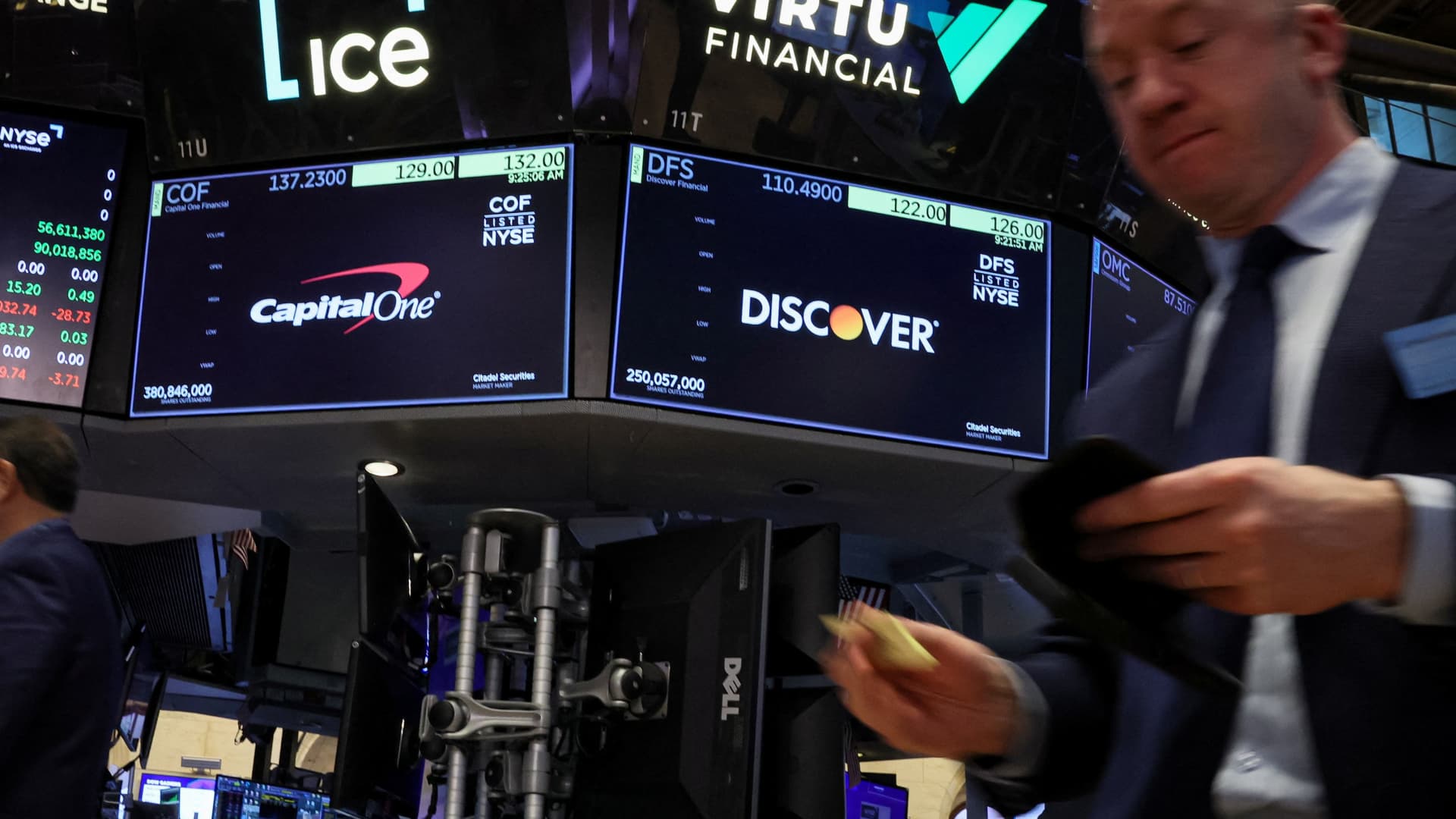 Wall Street analysts defend Capital One stock after Monday's selloff. Here's where we stand