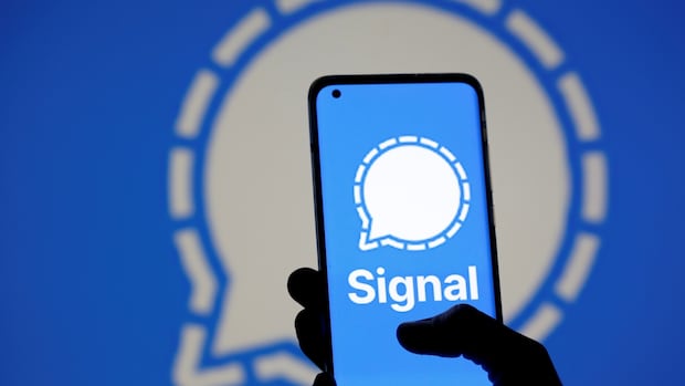 What is Signal, the messaging app Trump team used to share war plans? | CBC News